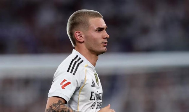 阿斯：阿隆索考虑让马斯坦托诺在对阵皇家奥耶维多时首发